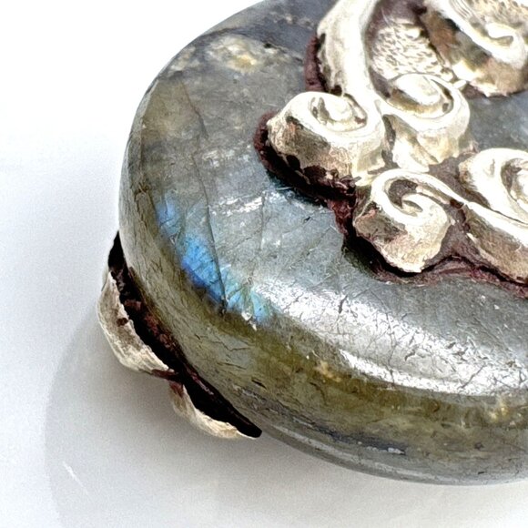 Silver Tone Framed Filagree  Glowing Labradorite Pendant Vintage - Picture 7 of 13